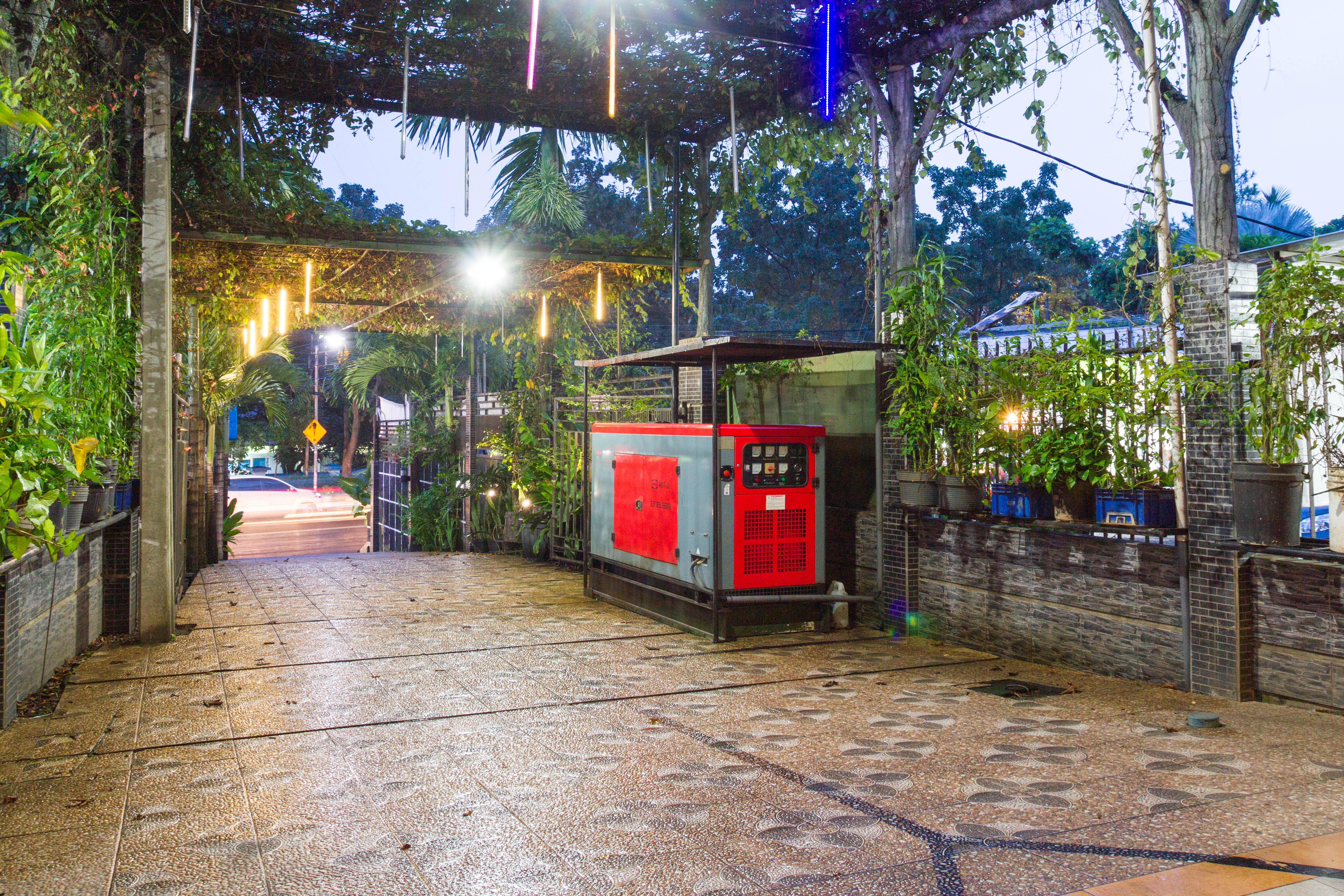 Reddoorz Plus @ Surapati 2 Bandung Exteriör bild